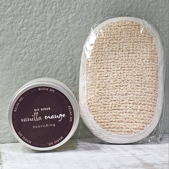 ⚪ $5 ADD ON TO ANY ORDER! ⚪  VANILLA ORANGE BODY SCRUB MINI GIFT SET - Picture 2 of 4